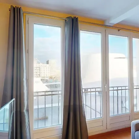 Voltaire -appart 2 Chambres Apartment *